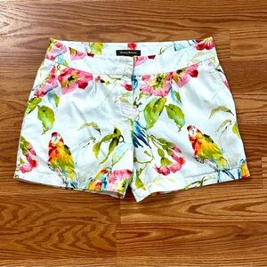 Tommy Bahama Women’s linen parrot print lined shorts pockets 4.5” inseam Sz 4